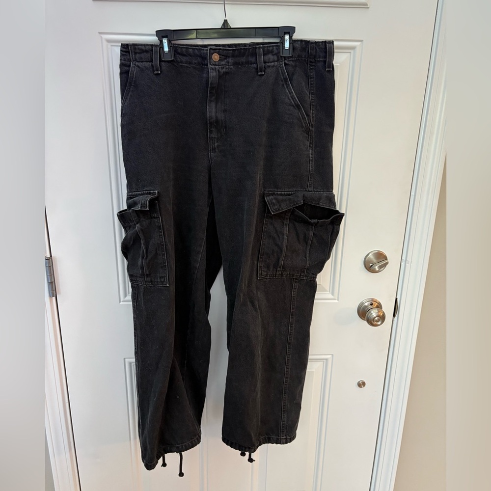 Levi's Black Boyfriend Jeans Classic Style

94 BAGGY CARGO PANTS